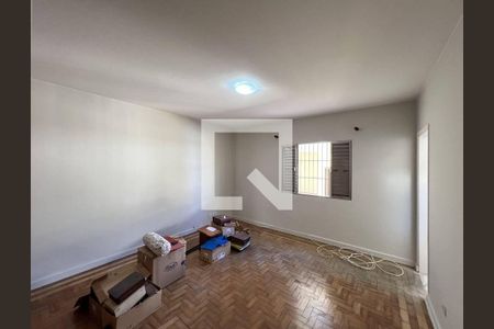 Casa à venda com 2 quartos, 181m² em Jardim Londrina, São Paulo