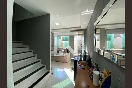 Casa à venda com 2 quartos, 72m² em Taquara, Rio de Janeiro