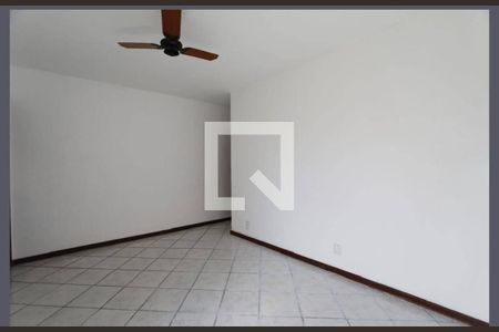 Casa à venda com 2 quartos, 80m² em Tanque, Rio de Janeiro