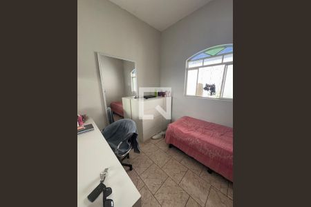 Quarto de casa para alugar com 3 quartos, 155m² em Pedra Azul, Contagem