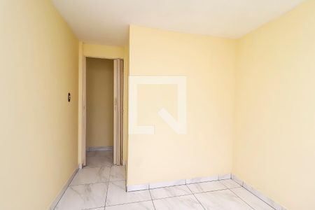 Quarto 2 de apartamento para alugar com 2 quartos, 49m² em Conjunto Residencial José Bonifácio, São Paulo