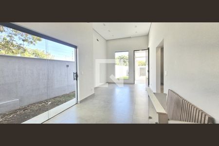 Casa à venda com 3 quartos, 500m² em Várzea, Lagoa Santa