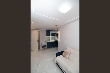 Sala de apartamento para alugar com 2 quartos, 37m² em Vila das Bandeiras, Guarulhos