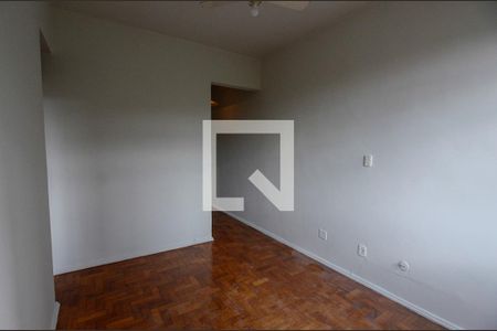 Sala de apartamento para alugar com 1 quarto, 48m² em Imperial de São Cristóvão, Rio de Janeiro