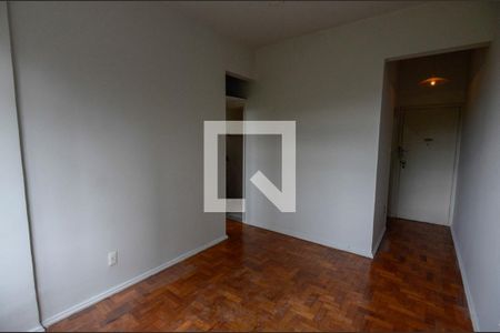 Sala de apartamento para alugar com 1 quarto, 48m² em Imperial de São Cristóvão, Rio de Janeiro