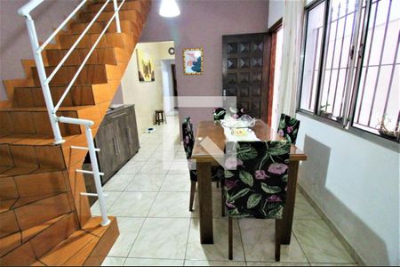 Casa à venda com 3 quartos, 125m² em Jardim Utinga, Santo André