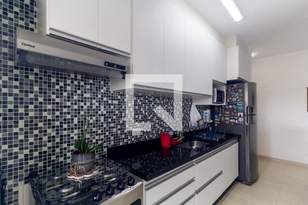 Cozinha de apartamento para alugar com 2 quartos, 53m² em Vila Zelina, São Paulo