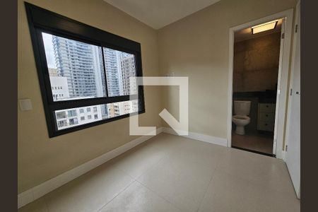 Suíte 1 de apartamento para alugar com 2 quartos, 71m² em Jardim das Acacias, São Paulo