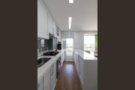 Sala/Cozinha/Área de Serviço  de apartamento à venda com 2 quartos, 46m² em Vila Carmosina, São Paulo