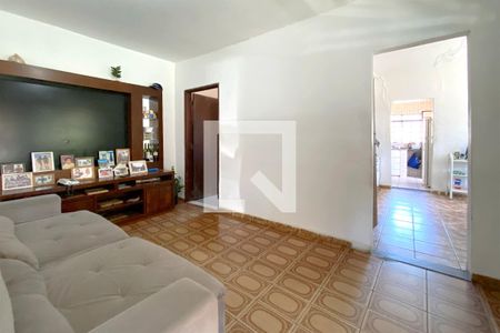 Sala de casa à venda com 2 quartos, 360m² em São Francisco, Belo Horizonte