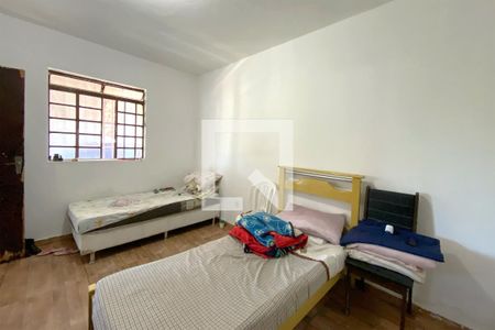 Quarto 1 de casa à venda com 2 quartos, 360m² em São Francisco, Belo Horizonte