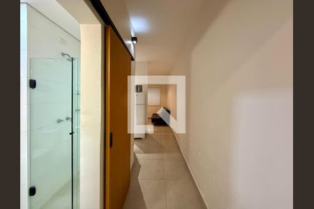 Corredor Quarto de casa para alugar com 1 quarto, 35m² em Chácara Santo Antônio (zona Sul), São Paulo