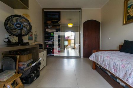 Quarto 1 de casa para alugar com 3 quartos, 260m² em Vila Libanesa, São Paulo
