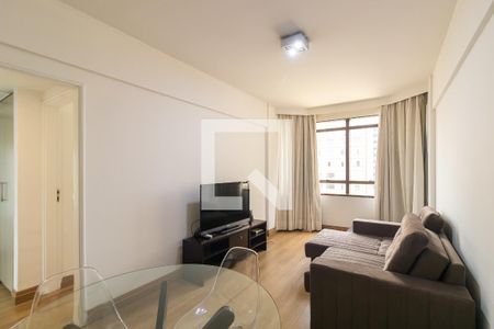 Sala de apartamento para alugar com 1 quarto, 47m² em Centro, Campinas