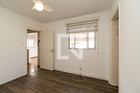 Sala de casa para alugar com 2 quartos, 120m² em Vila Ivone, São Paulo