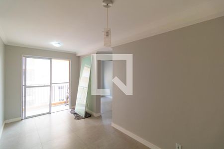 Salas de apartamento para alugar com 3 quartos, 60m² em Vila Satúrnia, Campinas