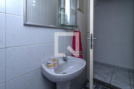 lavabo_3 de casa para alugar com 3 quartos, 230m² em Vila Santa Teresa (zona Sul), São Paulo