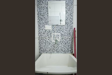 Banheiro de apartamento para alugar com 1 quarto, 37m² em Cidade Ocian, Praia Grande