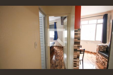 Corredor de apartamento para alugar com 1 quarto, 37m² em Cidade Ocian, Praia Grande