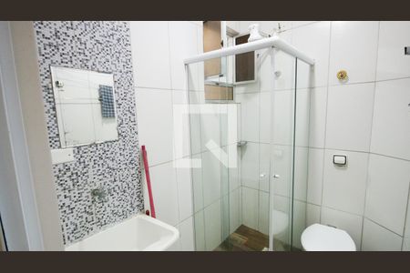 Banheiro de apartamento para alugar com 1 quarto, 37m² em Cidade Ocian, Praia Grande