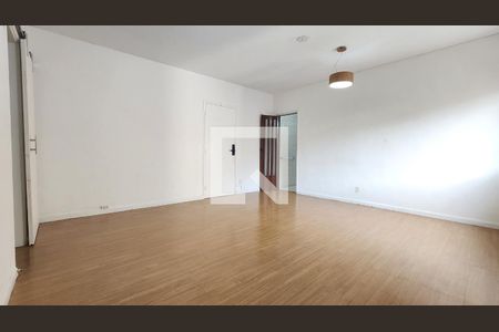 Sala de apartamento para alugar com 3 quartos, 135m² em Gonzaga, Santos