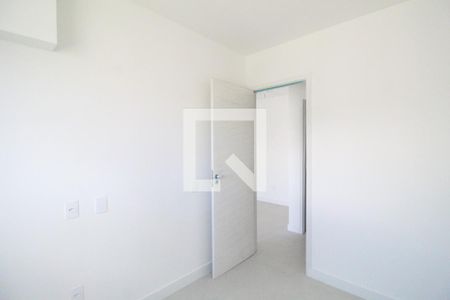 Quarto 1 de apartamento para alugar com 2 quartos, 45m² em Barra Olímpica, Rio de Janeiro