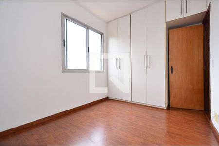 Quarto 2 de apartamento para alugar com 3 quartos, 94m² em Palmares, Belo Horizonte