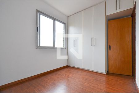 Quarto 2 de apartamento para alugar com 3 quartos, 94m² em Palmares, Belo Horizonte