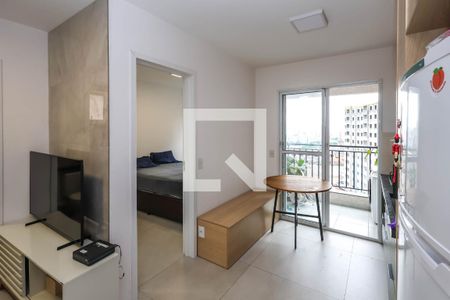 Sala e Cozinha de apartamento para alugar com 1 quarto, 32m² em Sacomã, São Paulo