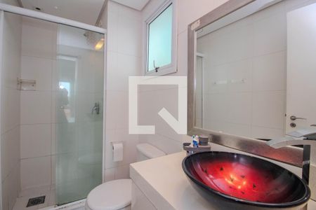 Banheiro de apartamento para alugar com 1 quarto, 40m² em Três Figueiras, Porto Alegre