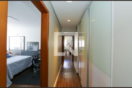 CORREDOR de apartamento à venda com 4 quartos, 165m² em Coracao de Jesus, Belo Horizonte