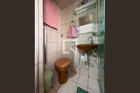 Banheiro Suíte de casa à venda com 4 quartos, 120m² em Conjunto Residencial José Bonifácio, São Paulo