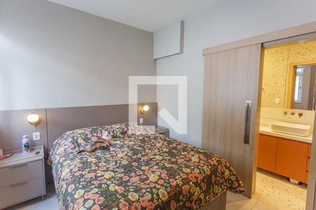 Suíte de apartamento à venda com 4 quartos, 150m² em Santo Antônio, Belo Horizonte