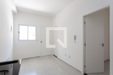 Sala / Cozinha  de apartamento para alugar com 2 quartos, 40m² em Cidade Antônio Estêvão de Carvalho, São Paulo