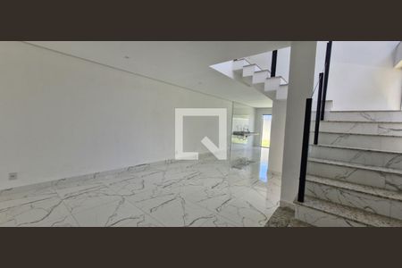 Casa à venda com 4 quartos, 152m² em Lundcéia, Lagoa Santa