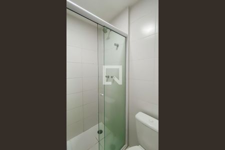 Banheiro da Suíte de apartamento para alugar com 2 quartos, 54m² em Chácara Cruzeiro do Sul, São Paulo