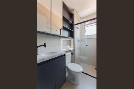 Banheiro de apartamento para alugar com 1 quarto, 36m² em Vila Monumento, São Paulo