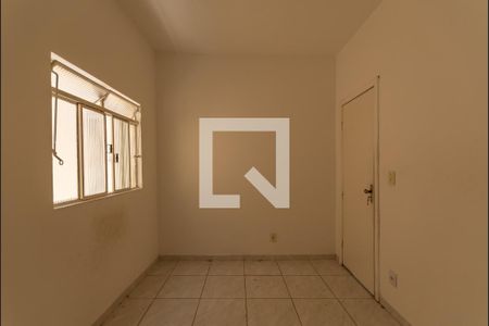 Quarto 2 de casa para alugar com 2 quartos, 65m² em Jardim dos Comerciários, Belo Horizonte