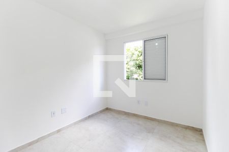 Quarto 1 de apartamento para alugar com 2 quartos, 54m² em Vila Carmosina, São Paulo
