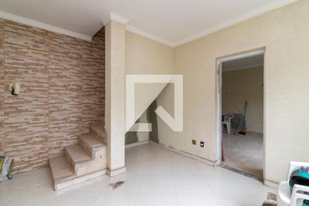 Sala de casa para alugar com 1 quarto, 48m² em Vila Romero, São Paulo