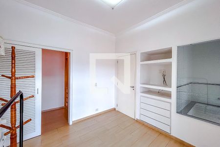 Suite de casa à venda com 4 quartos, 230m² em Bosque da Saúde, São Paulo