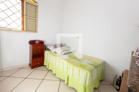 Casa à venda com 4 quartos, 120m² em Eldorado, Contagem