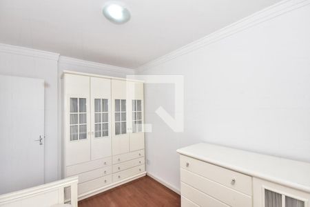 Quarto de apartamento para alugar com 2 quartos, 72m² em Jardim Maria Rosa, Taboão da Serra