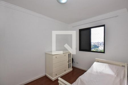 Quarto de apartamento para alugar com 2 quartos, 72m² em Jardim Maria Rosa, Taboão da Serra
