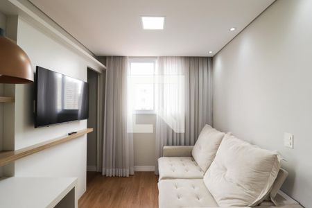 Sala/Cozinha/Área de Serviço de apartamento para alugar com 2 quartos, 40m² em Santana, São Paulo
