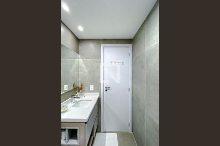 Banheiro de kitnet/studio para alugar com 1 quarto, 30m² em Vila Mariana, São Paulo