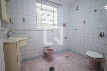 Banheiro 1 de casa para alugar com 3 quartos, 145m² em Vila Alzira, Santo André