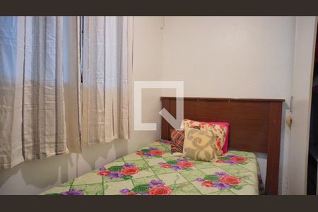 Quarto 1 de casa à venda com 2 quartos, 70m² em Campo Novo, Porto Alegre