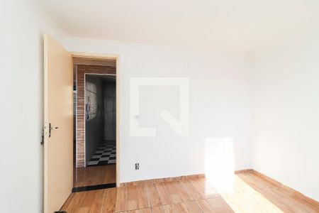 Quarto 1 de apartamento para alugar com 2 quartos, 47m² em Conjunto Residencial José Bonifácio, São Paulo