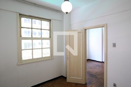 Sala/Quarto de apartamento para alugar com 3 quartos, 83m² em Centro, Belo Horizonte